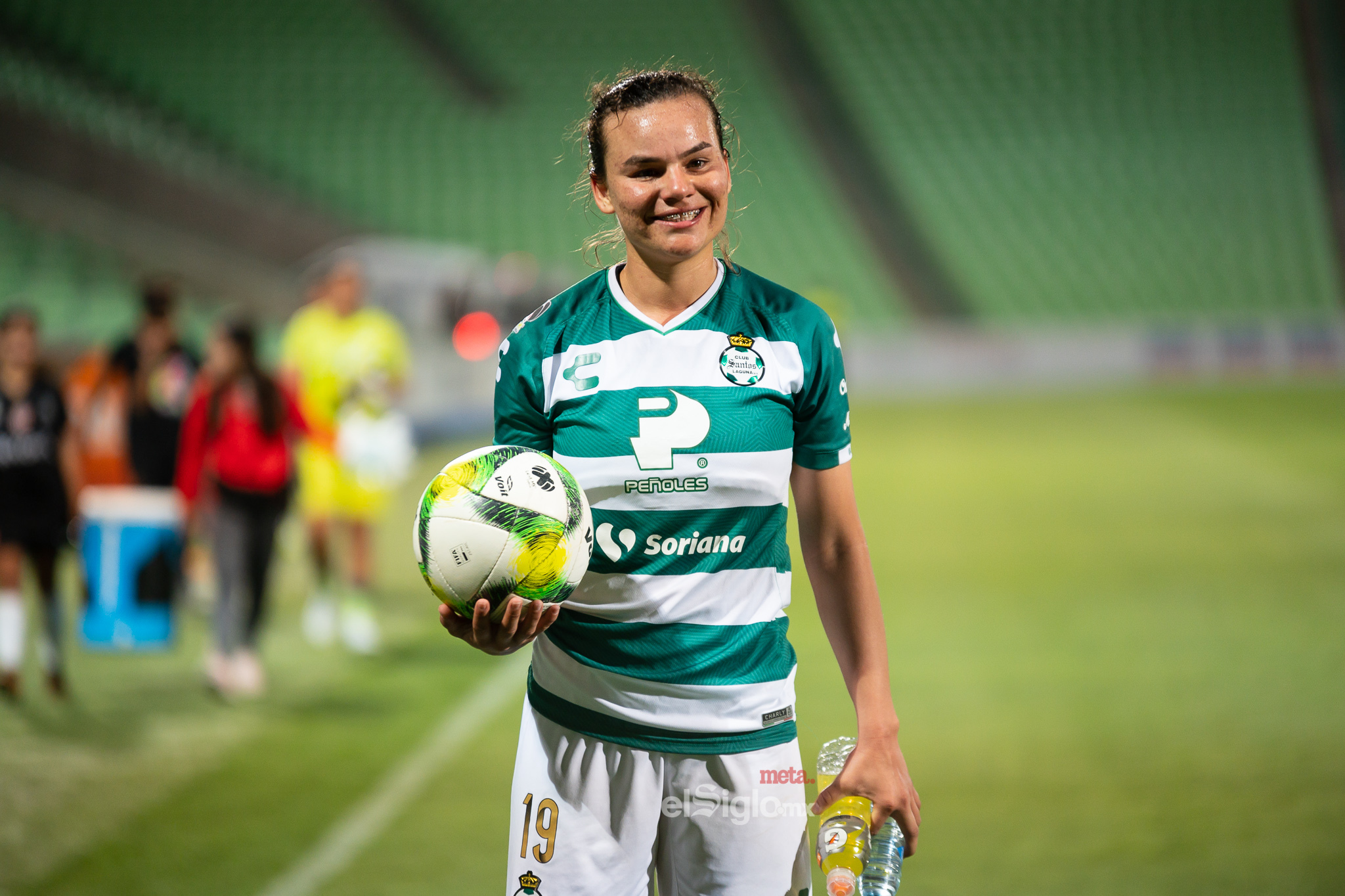 Isela Ojeda, autora de los 3 goles